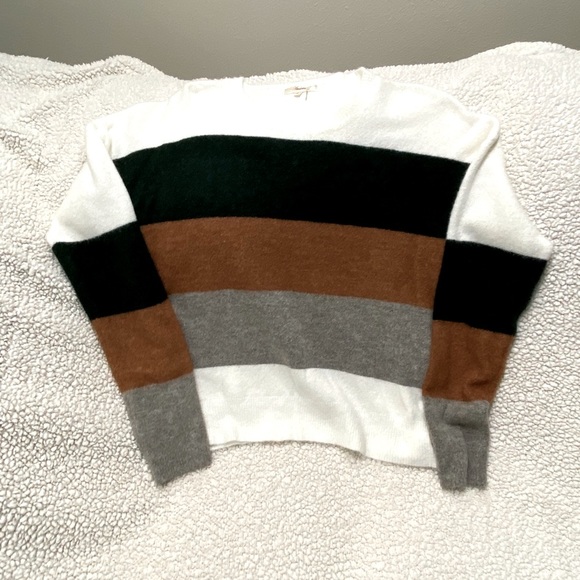 andre by unit Sweaters - Bottom dollar mark down NWOT Women’s striped cozy sweater size small
